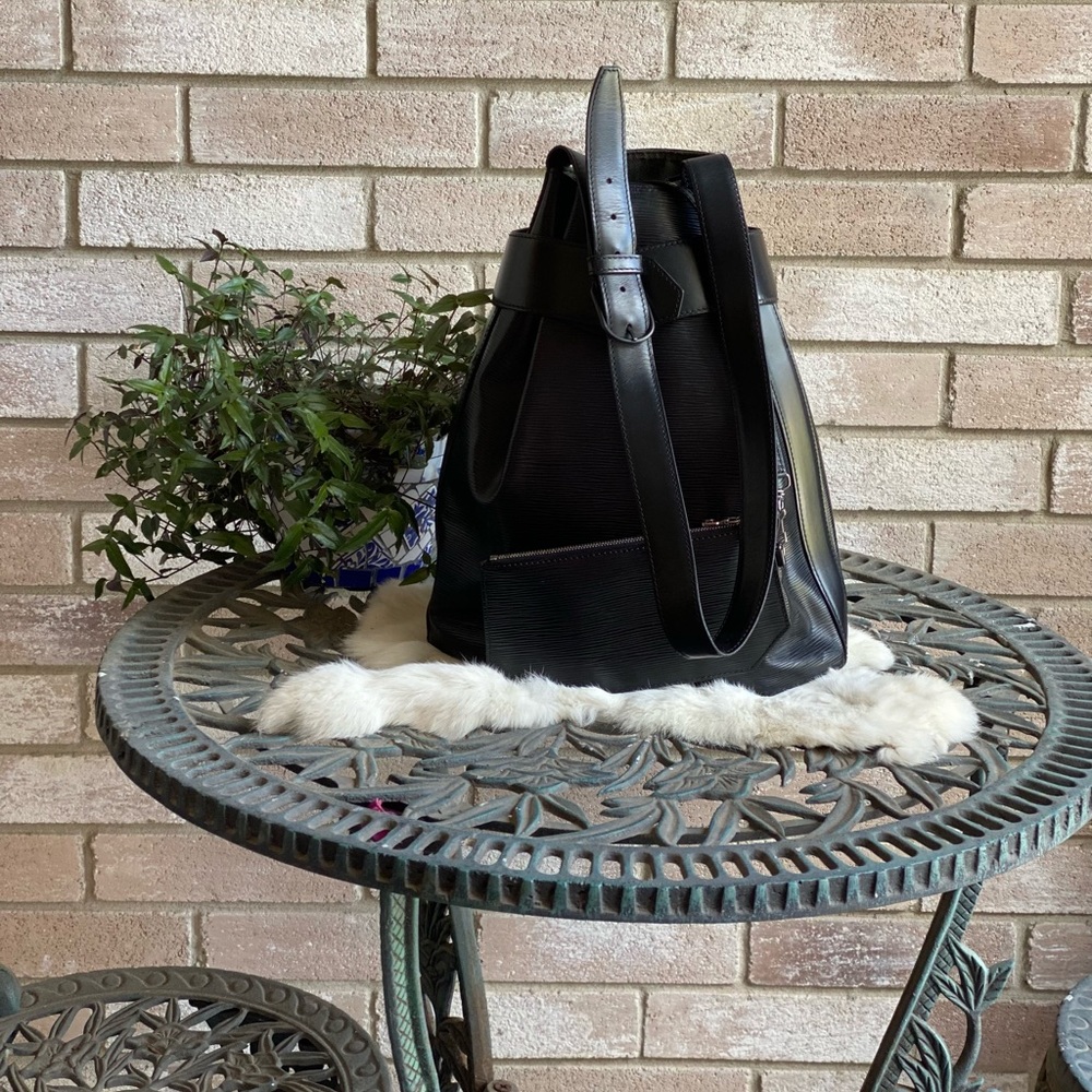 Authentic Louis Vuitton Sac DePaule GM
